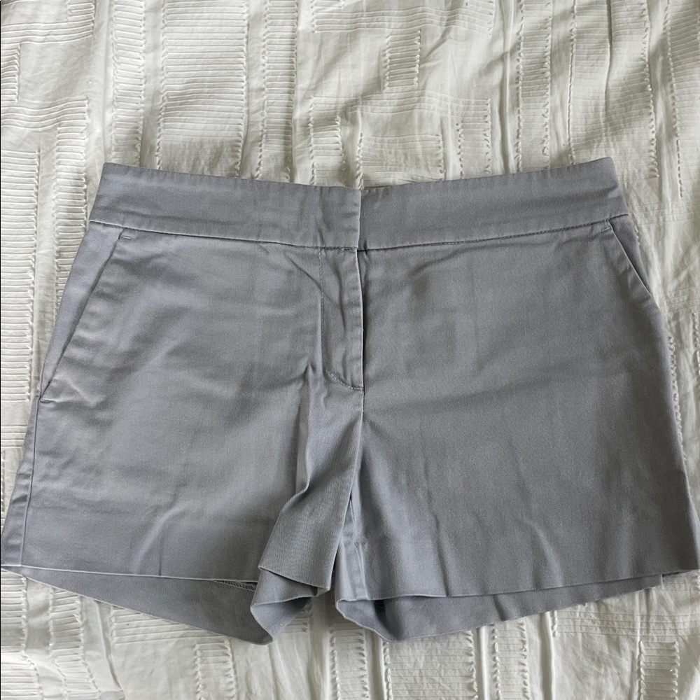 LOFT Women's Light Gray Mid Ride Shorts